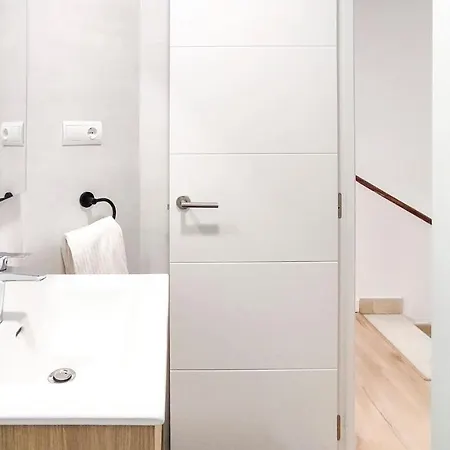 House Near Plaza De Los Capuchinos By Sharingco Apartment Malaga